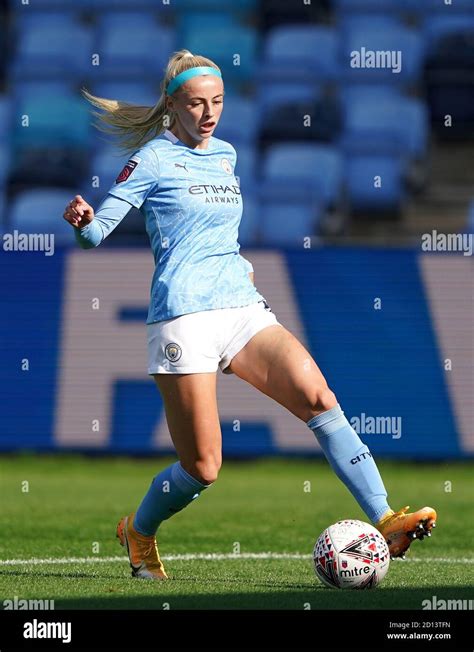 Chloe Kelly makes Man City contract admission after .